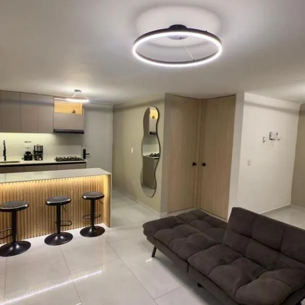 2 min Ukumari luxury apartment in Cerritos Pereira, hotel en Pereira