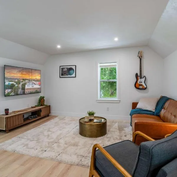 Rhythm at The Key - 1mi to UF & DT , Full Kitchen, hotel en Gainesville