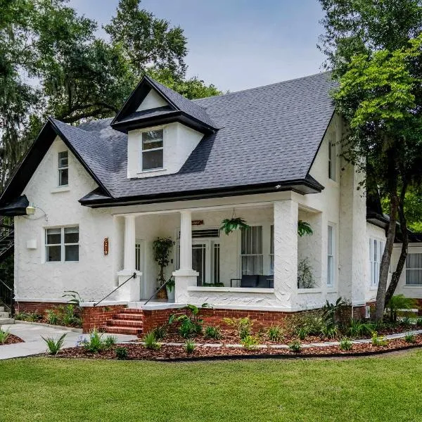 Newly Reno'd Historic Mansion 1 Mile to UF & DT, hotell sihtkohas Gainesville