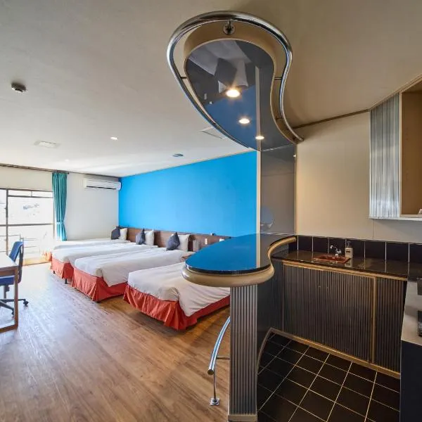 ライカムファミリーリゾートホテル旧HiyagunLanaiResort, ξενοδοχείο σε Okinawa City