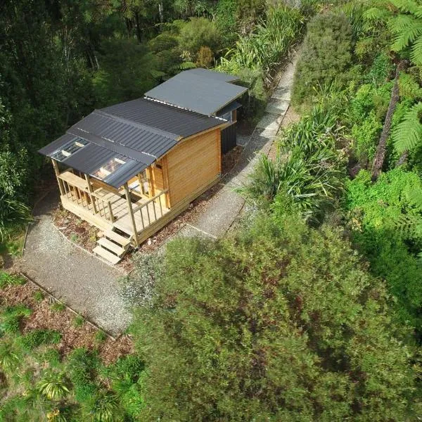 Fantail Point - secluded cabin with amazing views, hotel i Upper Papamoa