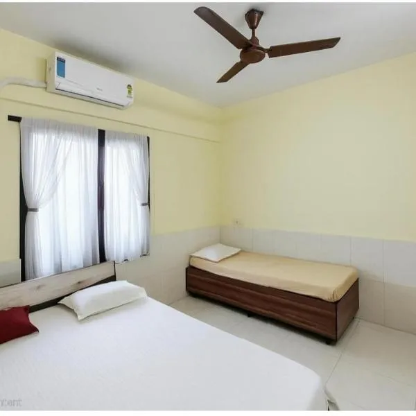 Ac Private Room At ovale naka Ghodbunder road Thane West, Hotel in Thane