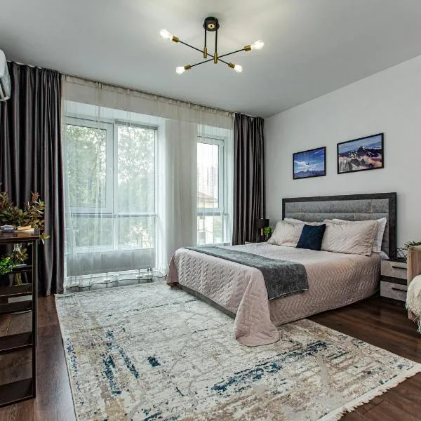 1-ком квартира Bayhouse в ЖК Абай 130 для 5-х гостей, готель в Алмати