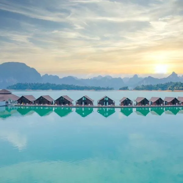500 Rai Floating Resort, hotel in Ratchaprapha