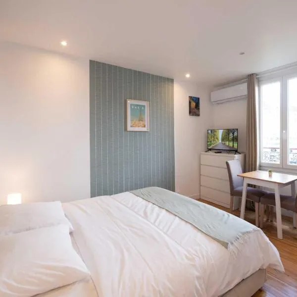 Studio number 10, hotel in Pantin