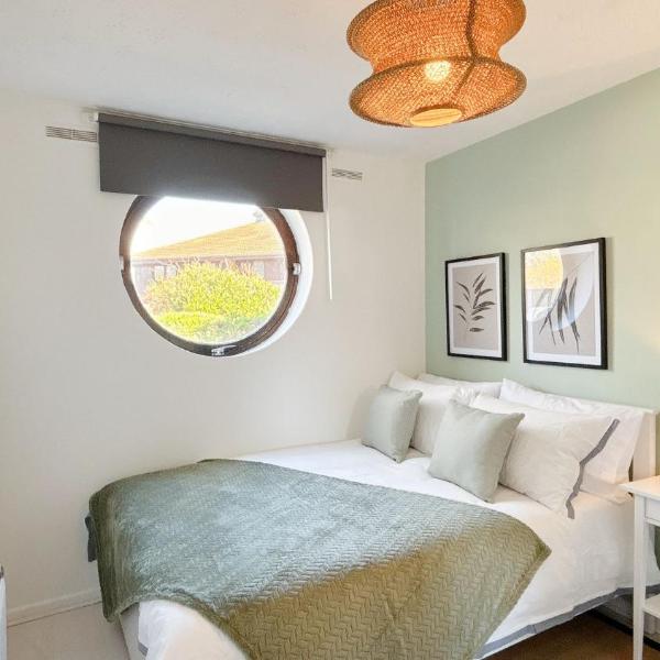 Station 5 Minutes, Free Wifi , Smart TV, London