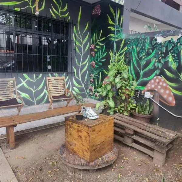 Jeremias Hostel Bar, hotel v destinaci Vila Velha