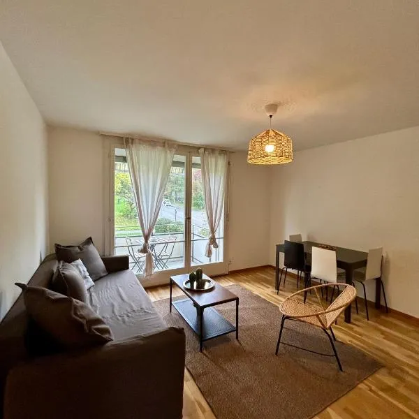 Comfort Meets Simplicity 2BR Apartment, hotel in Zürich