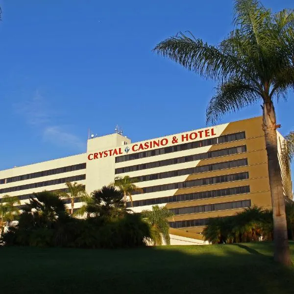 LA Crystal Hotel -Los Angeles-Long Beach Area, hotel en Carson
