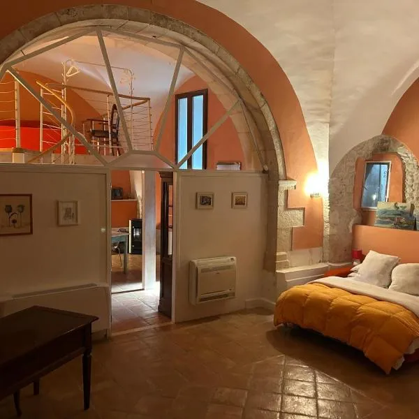 Antiche Scuderie Palazzo Fasciani, hotel in Sulmona