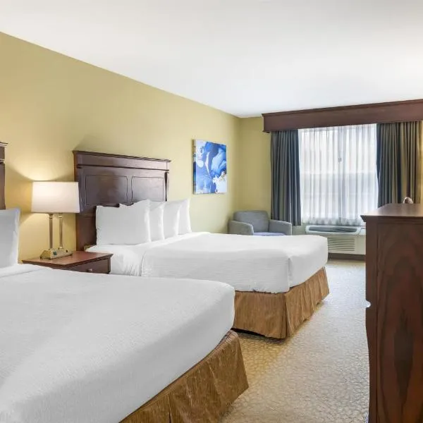 Best Western Plus Grand-Sault Hotel & Suites, hotel di Grand Falls