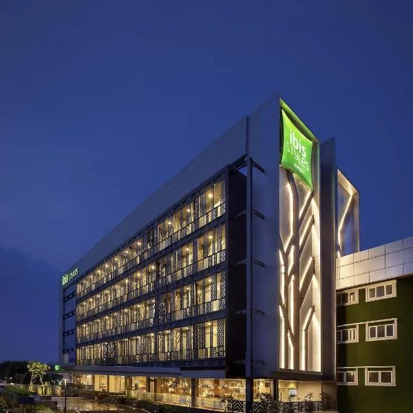 Ibis Styles Jakarta Sunter, hotel in Jakarta