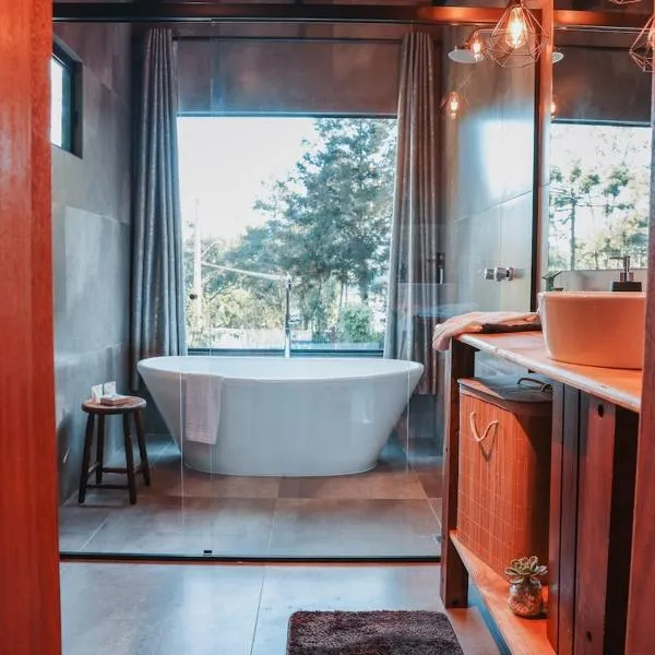 Tiny House Passaúna - Conforto e Banheira、クリチバのホテル