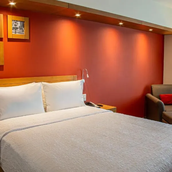 Hampton by Hilton Guadalajara Expo, ξενοδοχείο σε Guadalajara