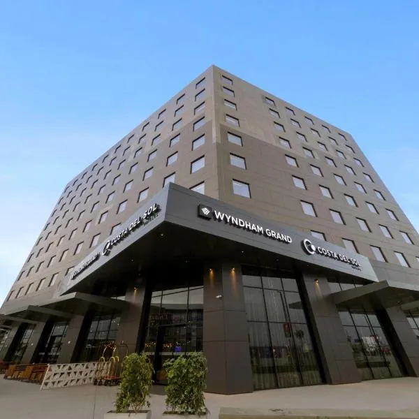Wyndham Grand Costa Del Sol Lima Airport, hotel en Lima