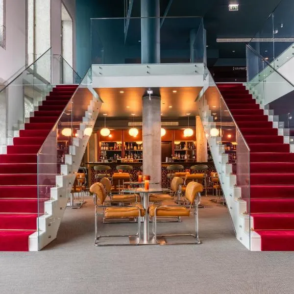 Cenica Porto Hotel, Curio Collection By Hilton, ξενοδοχείο στο Πόρτο