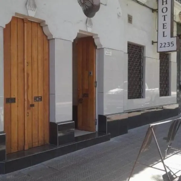 Hotel Santiago Yungay, ξενοδοχείο στο Σαντιάγο