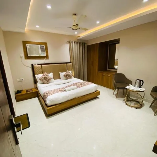 Hotel Sehej Continental At Karol Bagh, khách sạn ở New Delhi