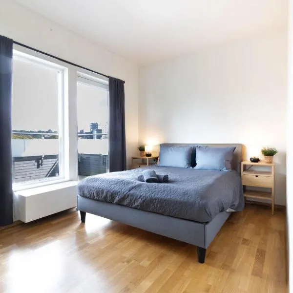Modern Room in shared apartment with a Beautiful Private Balcony, hotel en Oslo