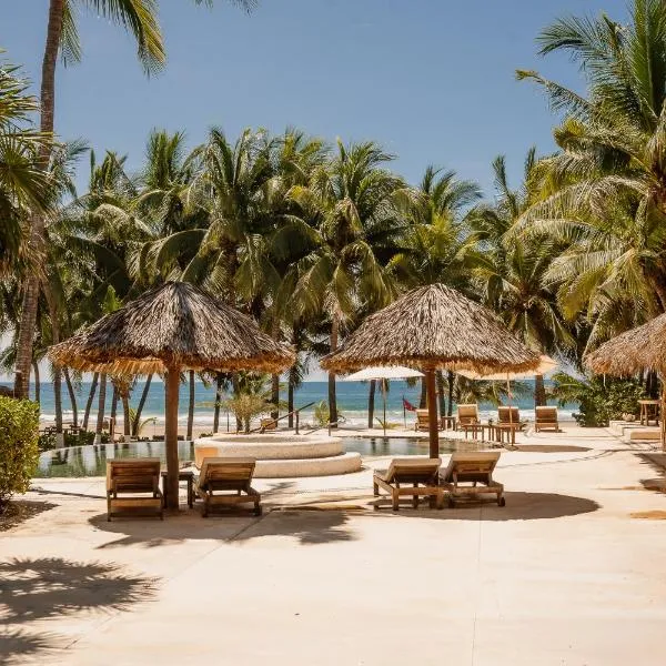 Puertas Paraíso Hotel boutique、シワタネホのホテル