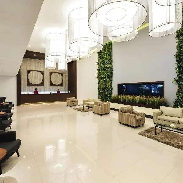 Movenpick Suriwongse Hotel Chiang Mai, hotel in Chiang Mai
