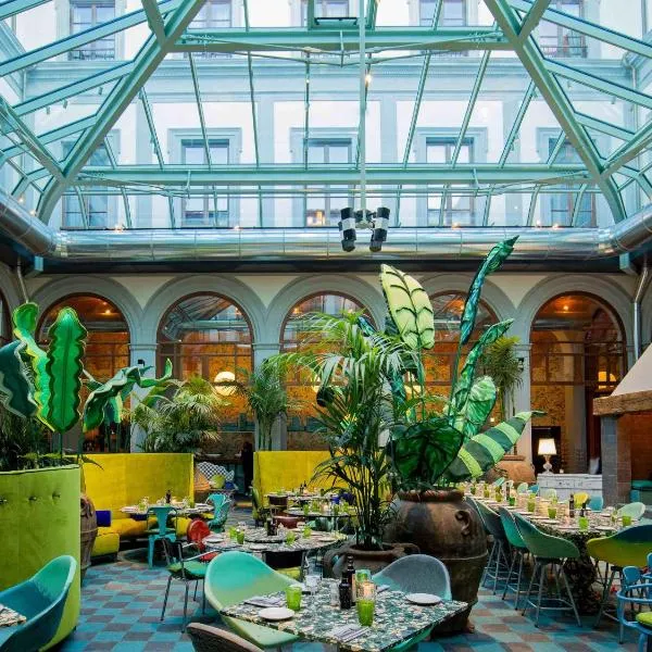 25hours Hotel Florence Piazza San Paolino, hotel ve Florencii