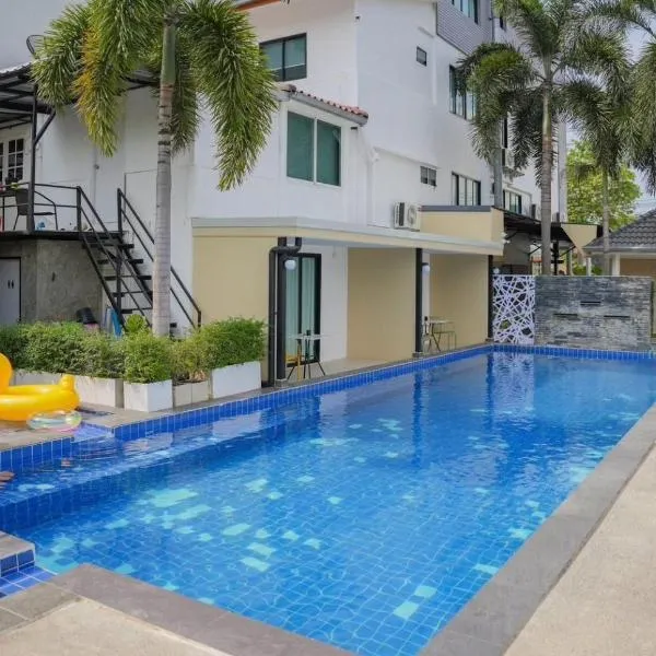 R2 Bed and Pool Kanchanaburi, ξενοδοχείο σε Kanchanaburi