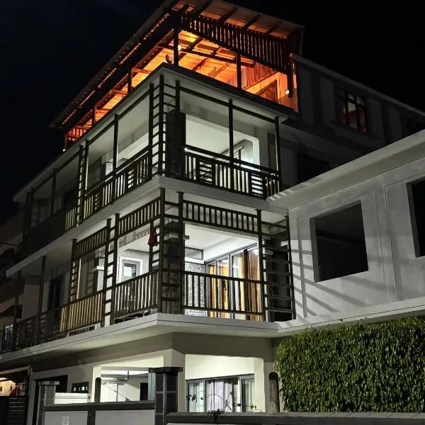 Raj Adventures Hideaway - 7 Cascades, hotel di Vacoas