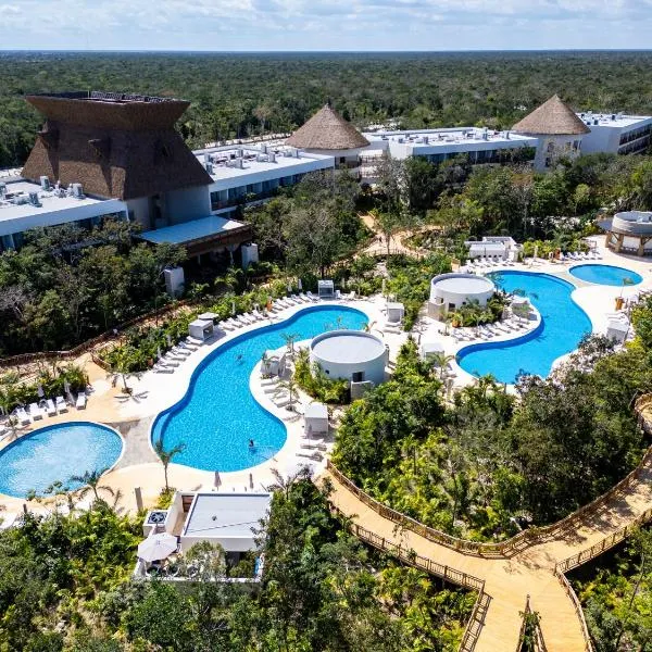 Hotel Mundo Maya Tulum, hotel in Tulum