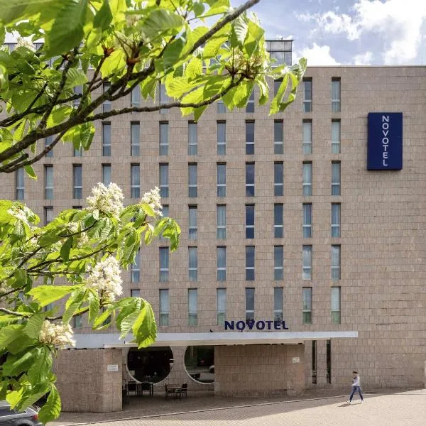 Novotel Freiburg am Konzerthaus, hotel ve Freiburgu