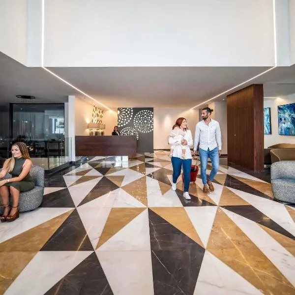 Mercure St. Julian's Malta, hotel in St Julian's