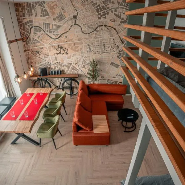 NEW! Exceptional design loft in a TOP location, hotel en Berlín