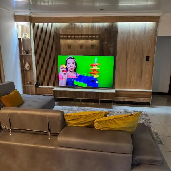 Pillowtalk guest house your home away from home, hotel a Middelburg