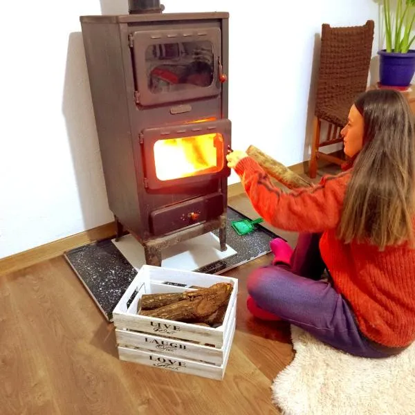 Taku Villa Wonderful view of Lake Ohrid, ξενοδοχείο σε Udënisht