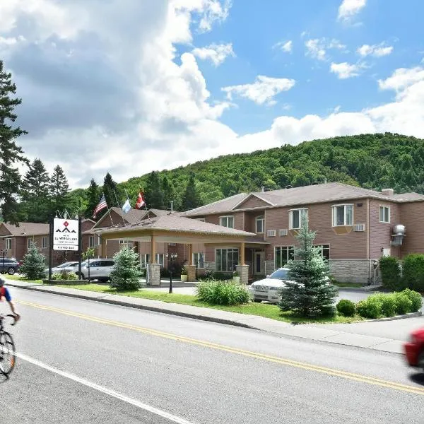 Hotel Le Versailles, hotel in Saint-Sauveur-des-Monts