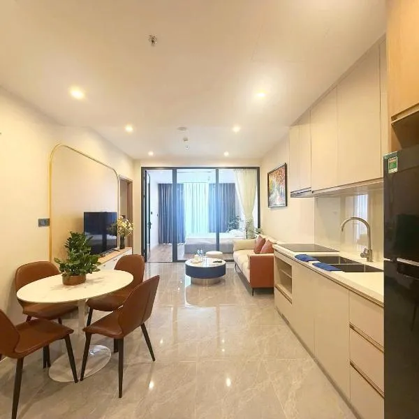 Căn Hộ Icon40 by Đậu Đậu, hotel v destinaci Ha Long