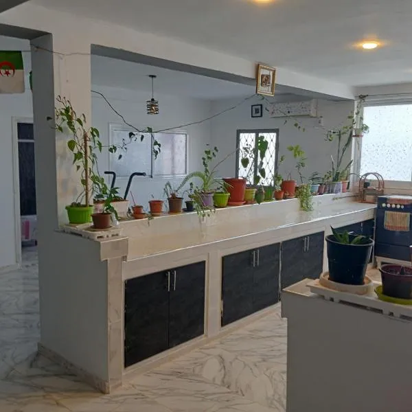 MK Heberg, хотел в Тлемкен