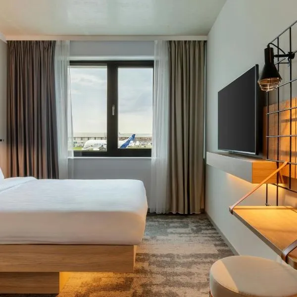 Moxy Hamburg - Finkenwerder, khách sạn ở Hamburg
