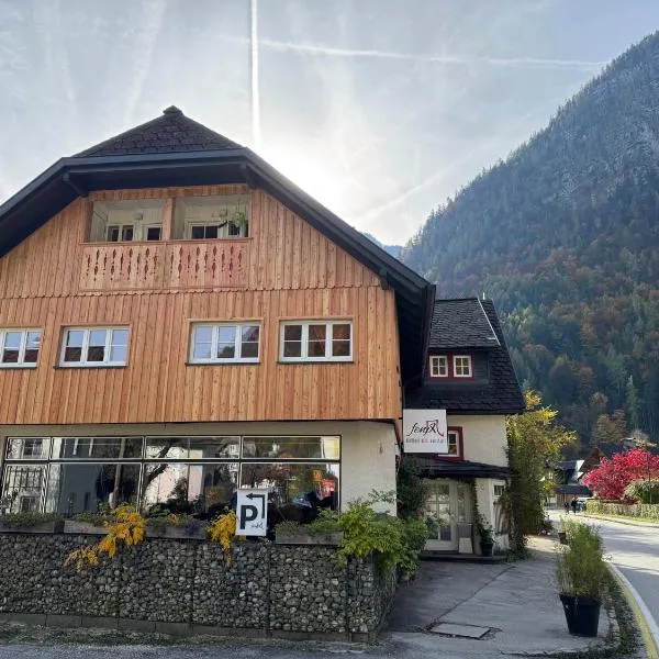Fenix Hall Boutique Hotel Hallstatt, hotel v destinaci Hallstatt