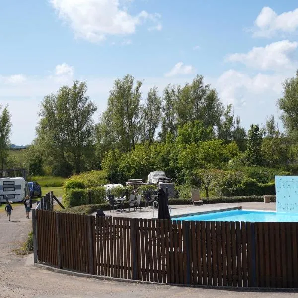 Vesterlyng Camping and Cottages，位于Føllenslev的酒店