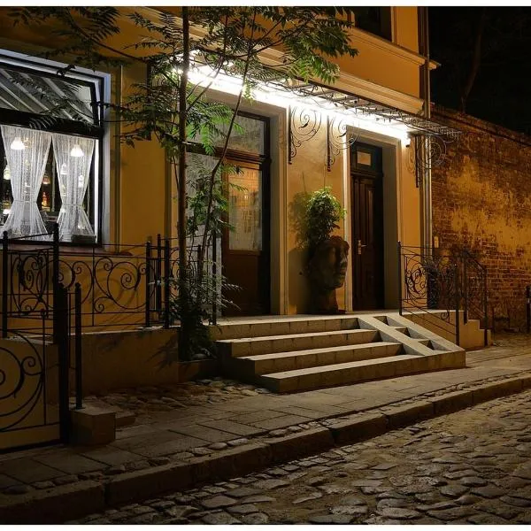 Apartamenty Róże i Zen, hotel in Toruń
