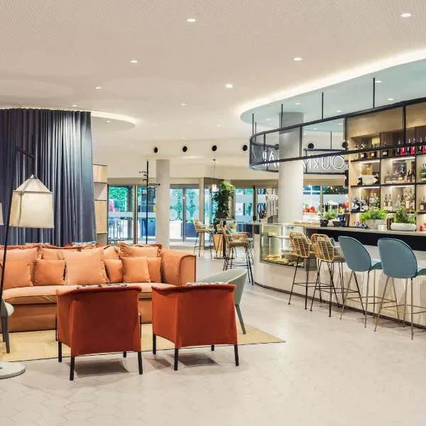 Novotel Campo De Las Naciones, hotel in Madrid