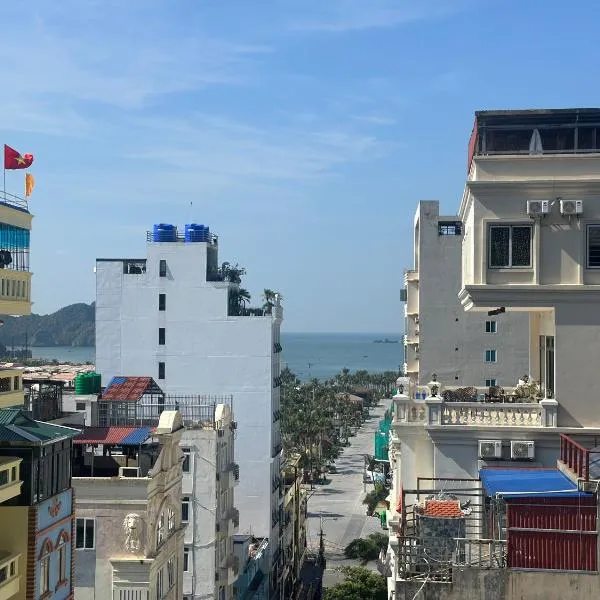 Grand Ireland hotel, hotel di Cat Ba