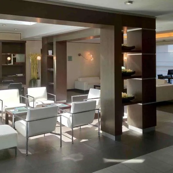 佩加索艾若波特美居酒店,位于斯泰扎诺的酒店