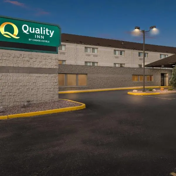 Quality Inn La Crosse North, хотел в Ла Крос
