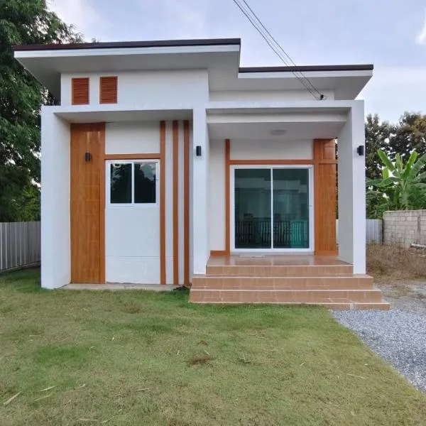 Keerana Villa, hotelli kohteessa Uttaradit