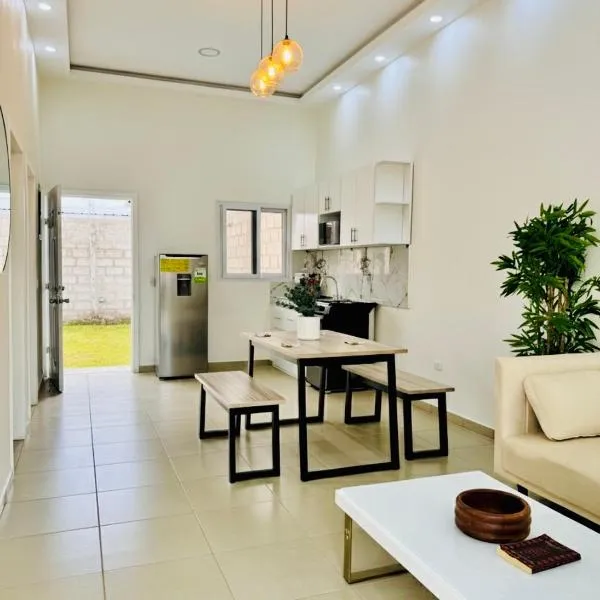 Casa cómoda cerca Aeropuerto Palmerola fácil acceso, hotel in Comayagua