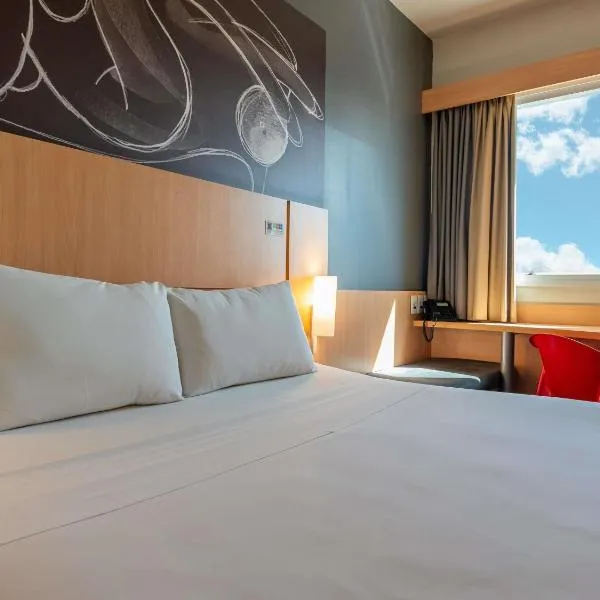 Ibis Guaratingueta Aparecida - Circuito da Fé, hotel v destinácii Guaratinguetá