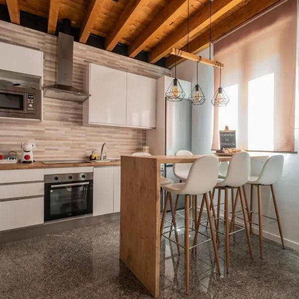 Apartamento en casco histórico Exclusivo con AC, hotel in San Martín de Valdeiglesias