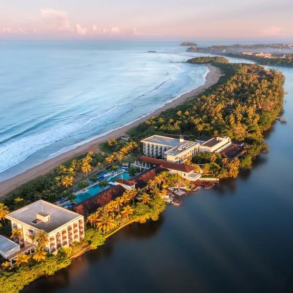 NH Bentota Ceysands Resort, hotel in Bentota